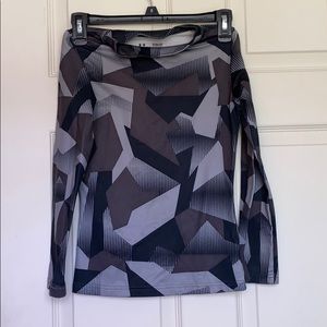 Boys under armour top